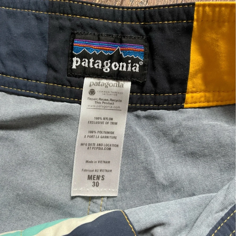 Patagonia wavefarer striped swim‎ trunks board shorts men’s size 30